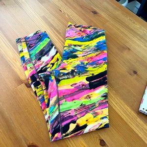 Lululemon wunder train leggings. HR 25 inseam size 6
